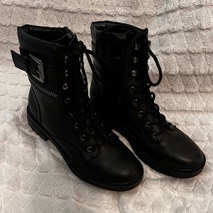 Guess Combat boots